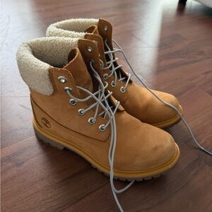 Timberland Brown Boots with Cream Lining